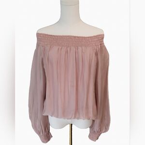 SOFIA MADE IN ITALY Off-Shoulder Blouse‎ in Blush Pink